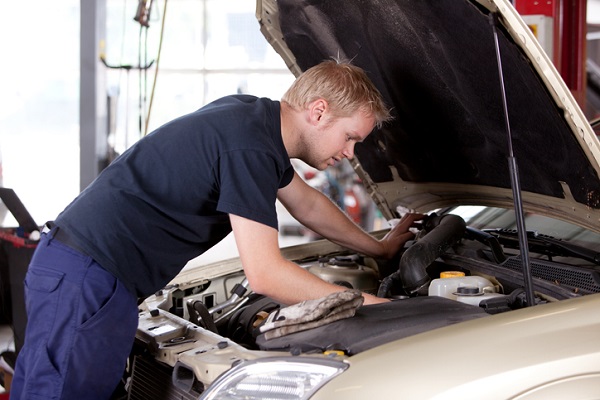 automotive mechanics school