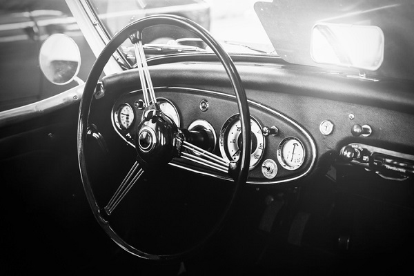 Packard provided luxury, but also helped develop the modern steering wheel