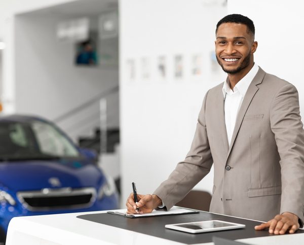 4 Tips For Leading a Sales Team After Automotive School