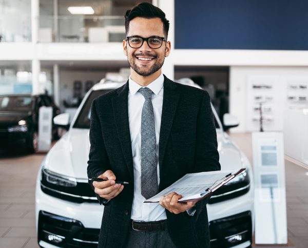 Want to Snag a Management Role After Automotive School? 4 Tips to Remember