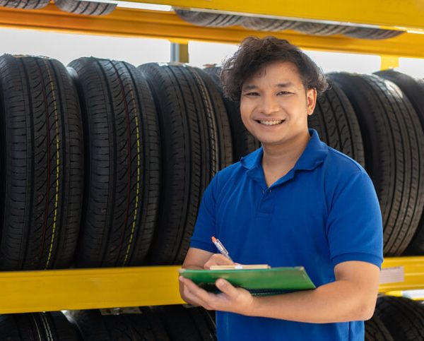 An auto parts specialist after auto parts training