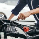 A mechanic is doing a pre-inspection to determine if a leak-down test is needed
